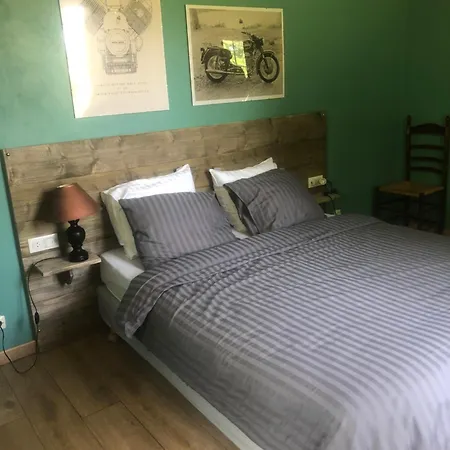 Beloesieje Apartman Castelsagrat